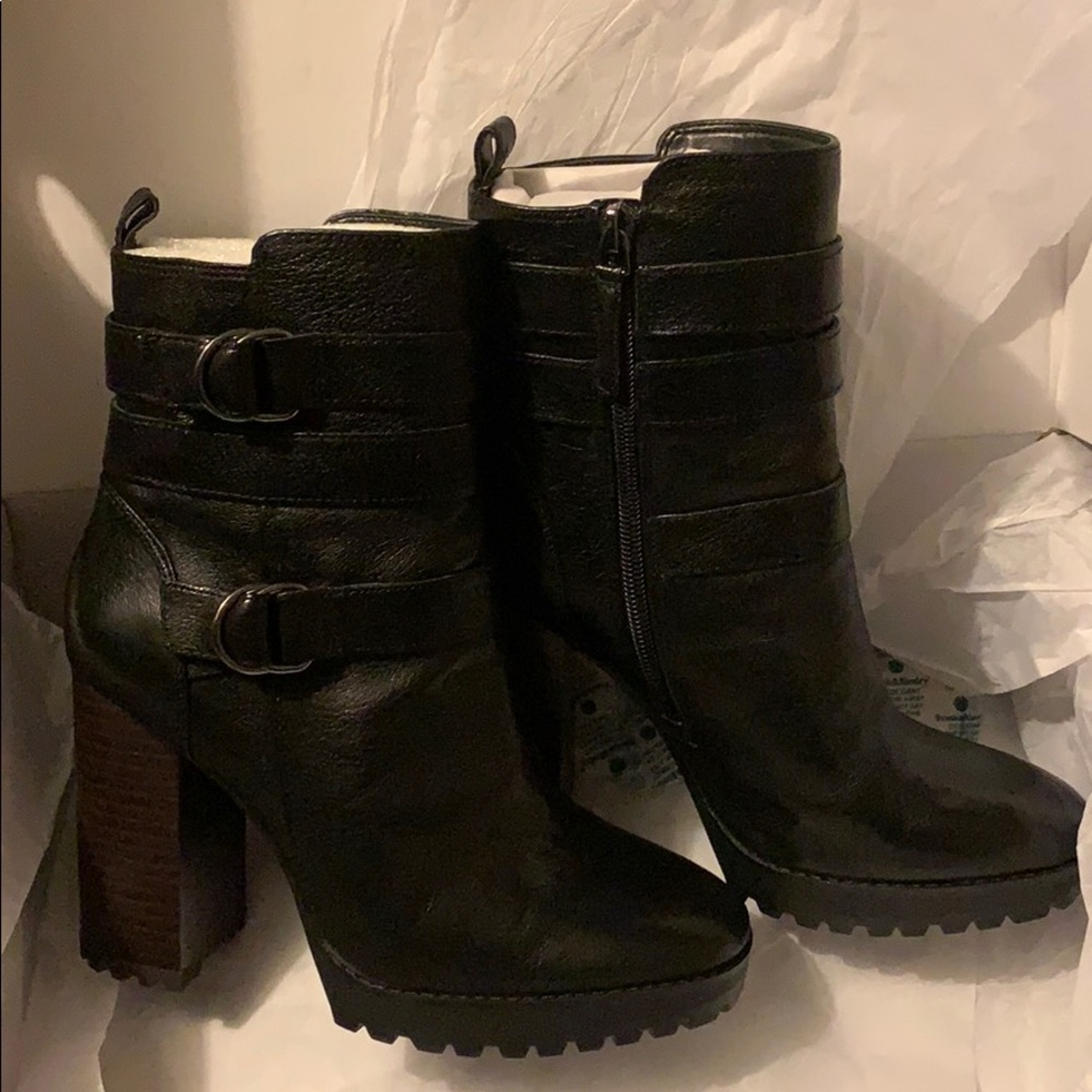 Nine West Black Leather Block Heel Ankle Booties
